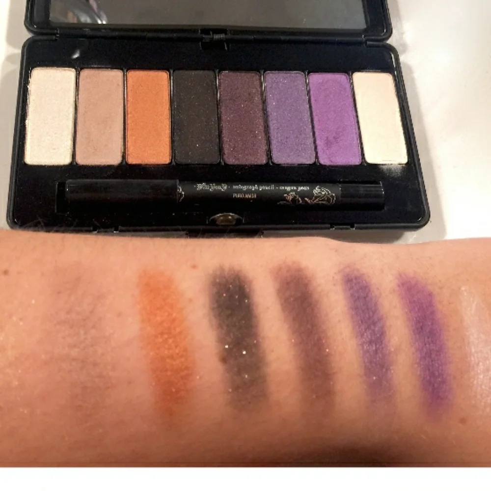 🌟HP🌟🧚‍♀️POETICA Kat Von D VERY RARE True Romance Eyeshadow Palette NWT